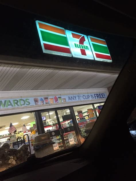 what is seven eleven's phone number